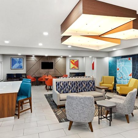 Holiday Inn Express Fremont By Ihg エクステリア 写真