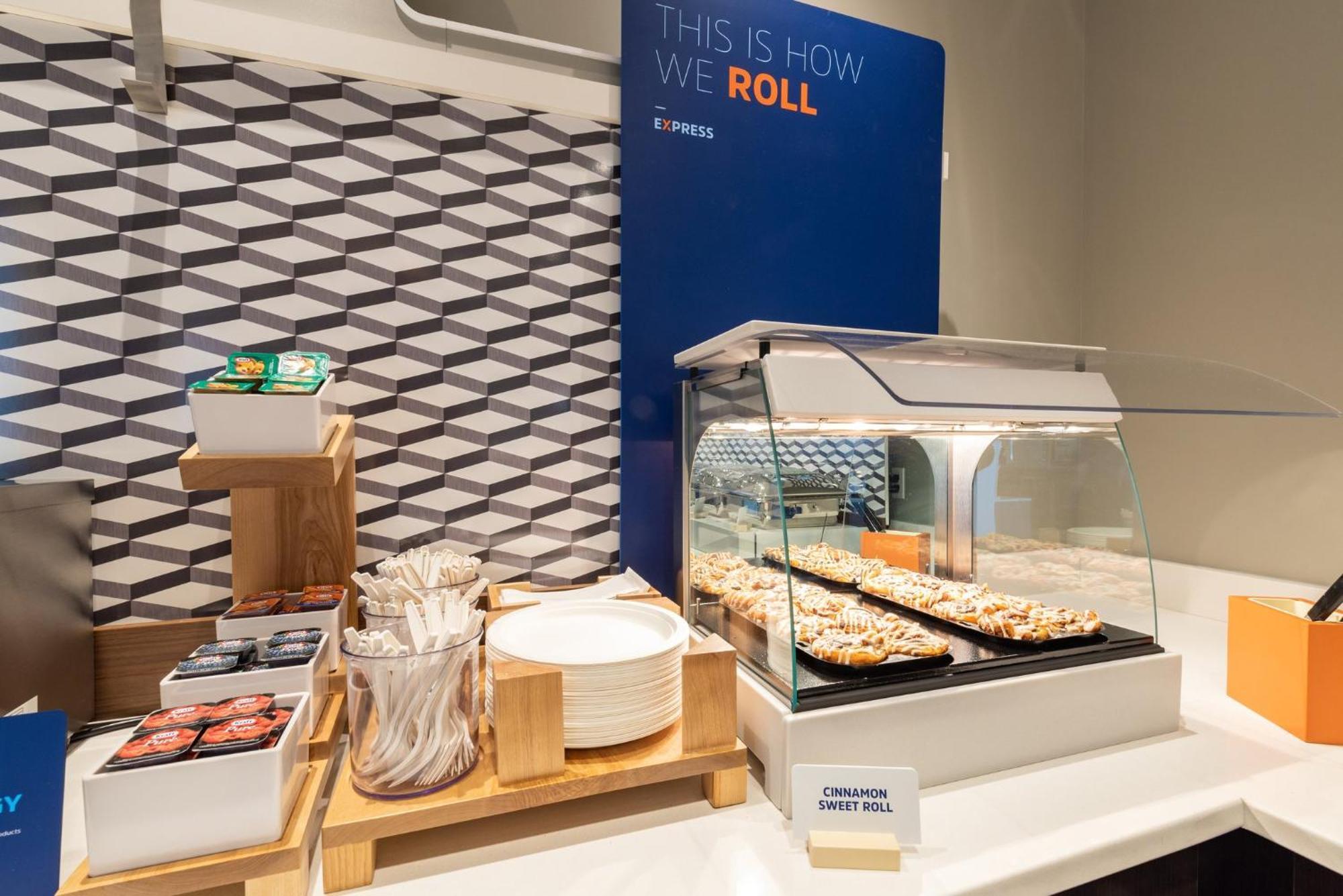 Holiday Inn Express Fremont By Ihg エクステリア 写真