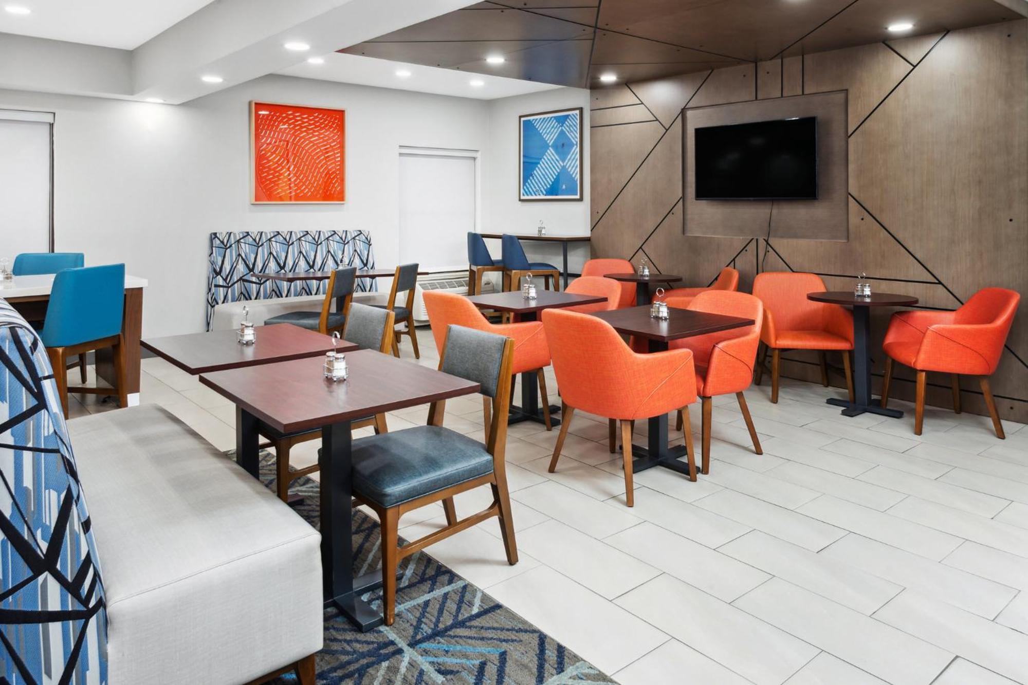 Holiday Inn Express Fremont By Ihg エクステリア 写真